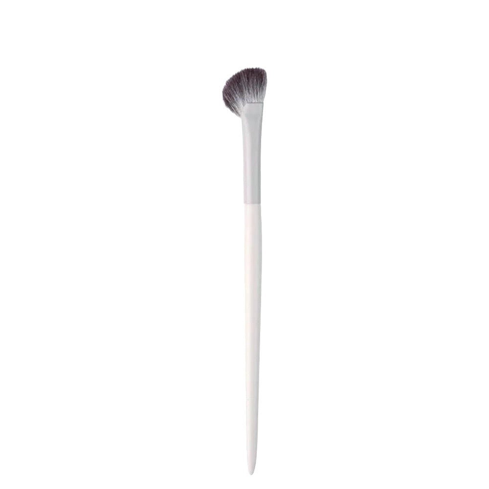 Half-fan nose shadow brush, sickle nose shadow brush