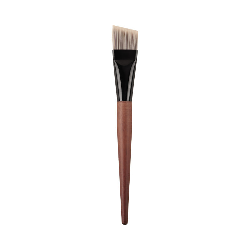 Angled flat-head blade foundation brush